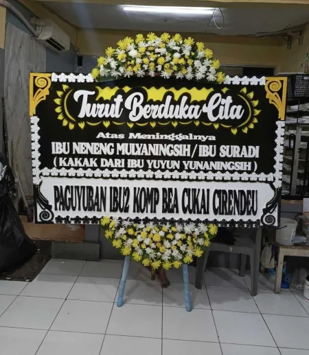 Papan Bunga Duka Cilograng
